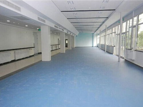 山西塑胶地板供应商 太原大众机房地板与塑胶地板批发服务