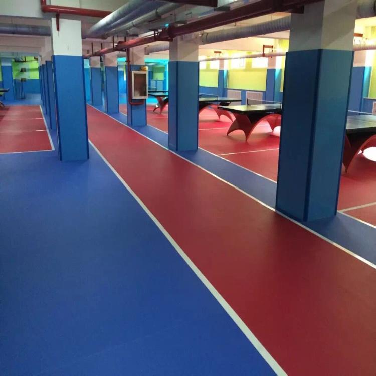 乒乓球场地专用塑胶地板 选购指南与批发要点解析